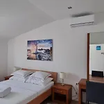 شقة Maris Ljoljinica روغوزنيكا