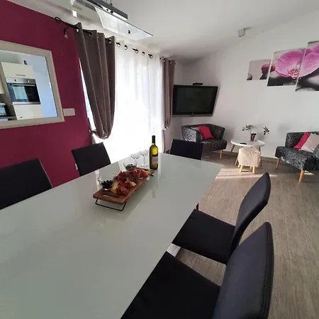 Maris Ljoljinica Apartman Rogoznica (Sibenik-Knin)