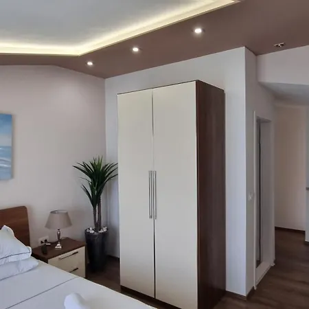 Maris Ljoljinica Lägenhet *