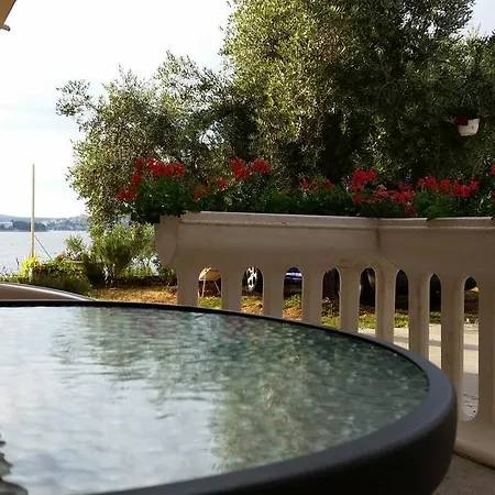 Διαμέρισμα Maris Ljoljinica *