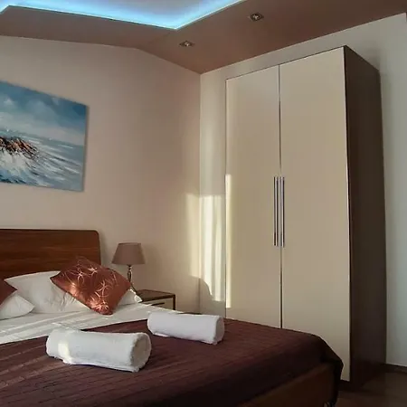 Maris Ljoljinica Apartman *