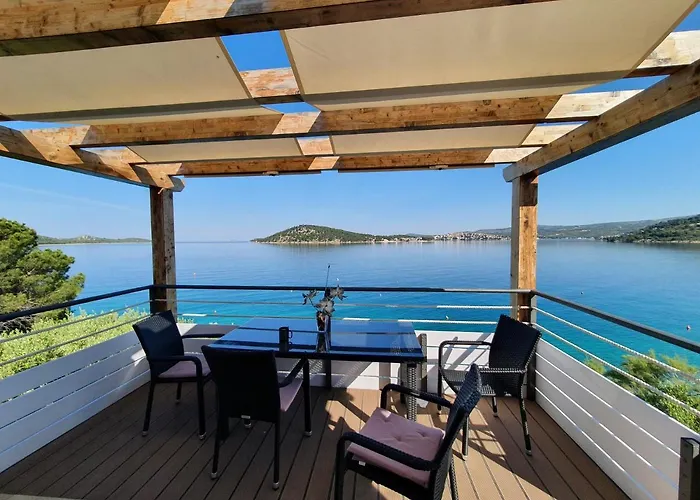 Maris Ljoljinica * Rogoznica (Sibenik-Knin)