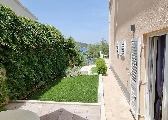 Daire Maris Ljoljinica Rogoznica (Sibenik-Knin)