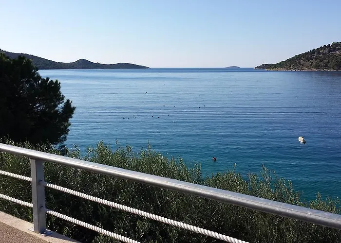 Maris Ljoljinica * Rogoznica (Sibenik-Knin)